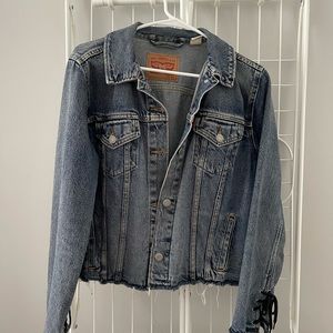 Levis jean jacket